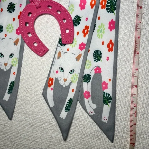 Cat Twilly Set & Lucky Horseshoe Charm - Picture 9 of 13